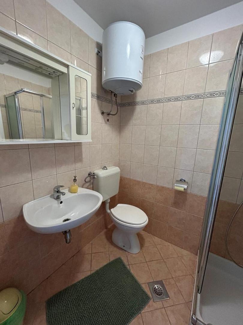 Gorgeous Biserka Apartment Near The Sea 라벡 외부 사진