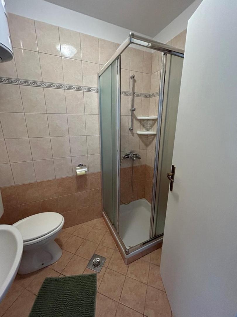 Gorgeous Biserka Apartment Near The Sea 라벡 외부 사진